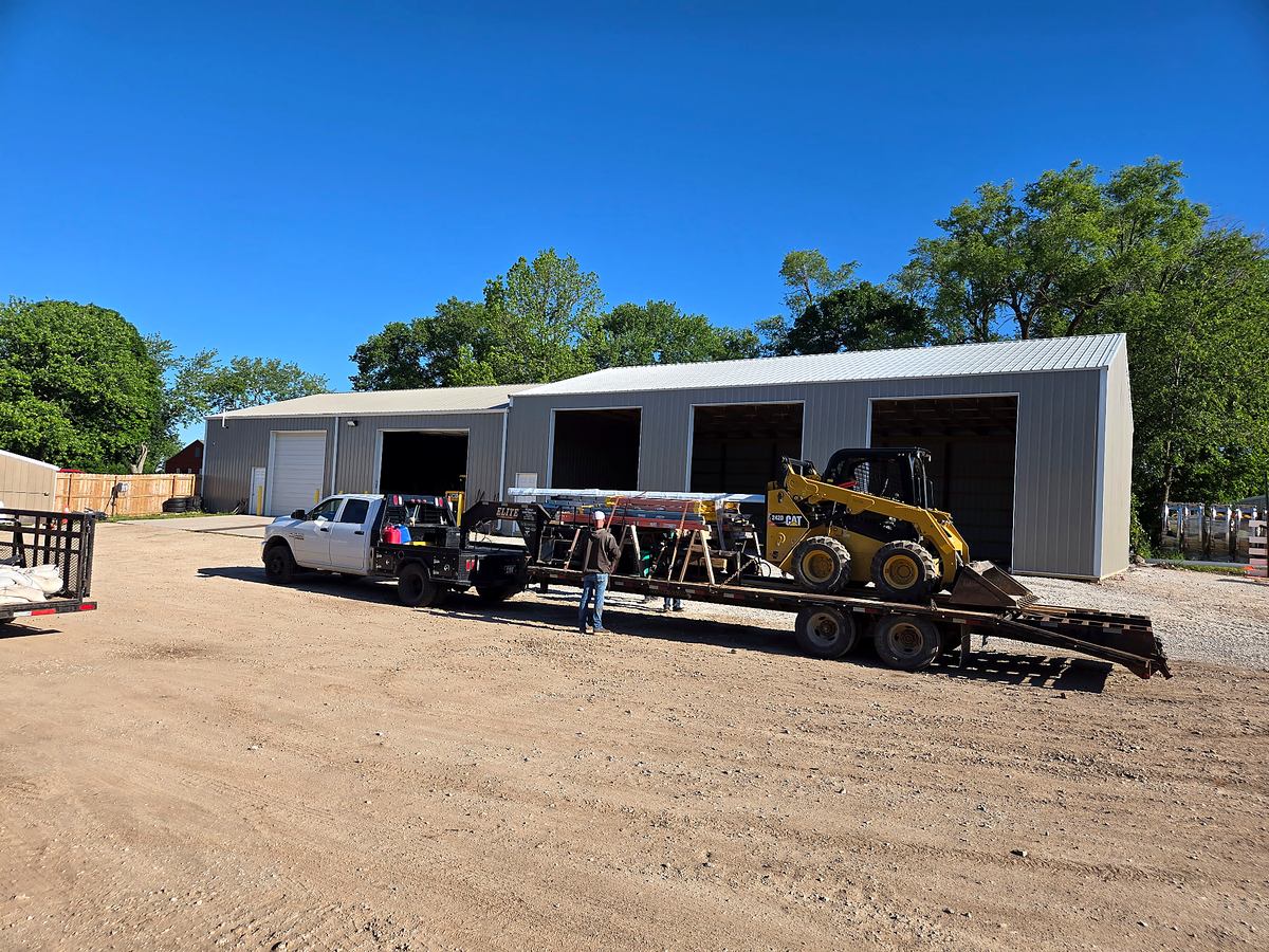 Large multi-bay pole barn and shop building